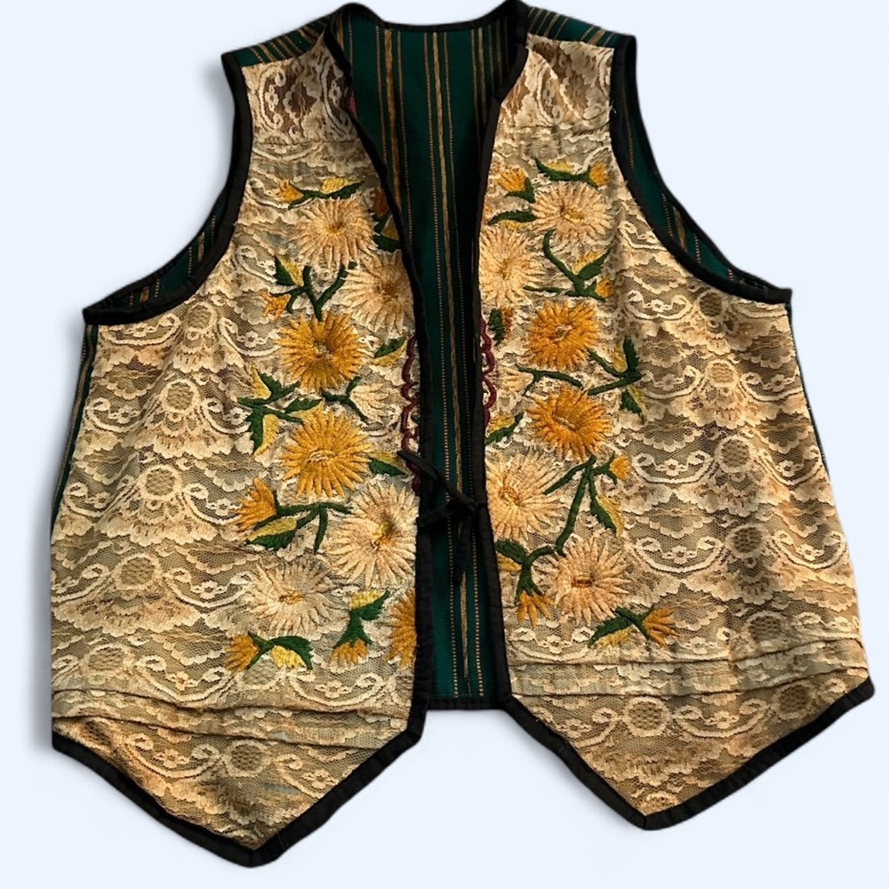 Vintage Cotton and Lace Floral Embroidered Vest Size M